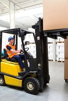 maktrader.aprendeyvende.net-grúas-horquillas